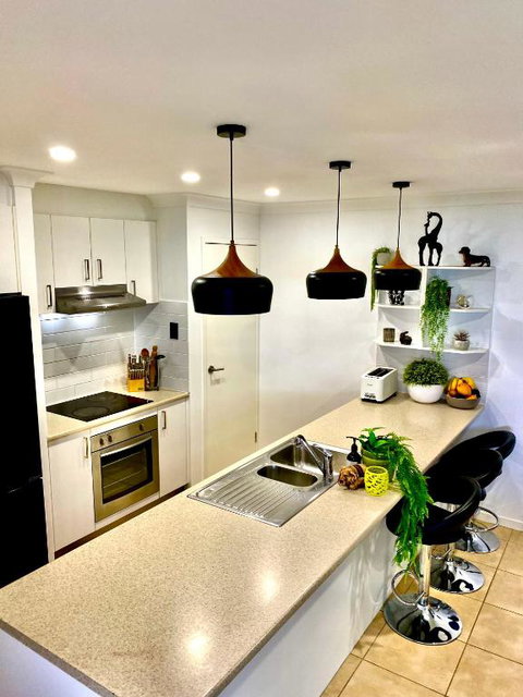 A Peaceful Private Home Away From Home In Pacific Pines - Tourism Hervey Bay 0