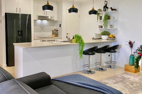 A Peaceful Private Home Away From Home In Pacific Pines - Tourism Hervey Bay 2