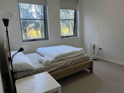 A Private Room - 1 Train Stop To Chatswood CBD - Tourism Hervey Bay 2