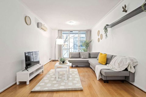 A Stylish Studio For 6 Next To Darling Harbour - Tourism Hervey Bay 0
