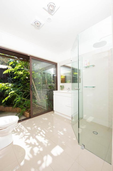 A Suite Spot In The Hills - Hervey Bay Accommodation 2
