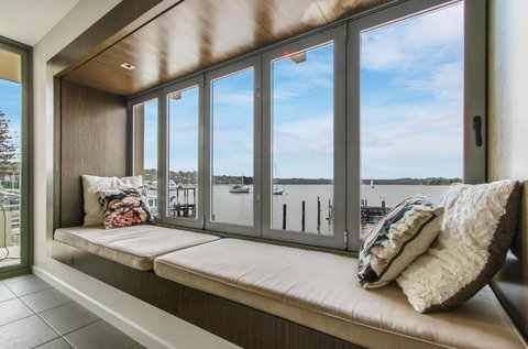 A Window On The Bay - Hervey Bay Accommodation 2