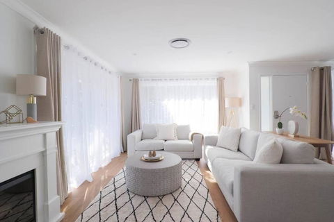 Abbey House - 3BR/sleeps 8 - South Leura - Tourism Hervey Bay 0