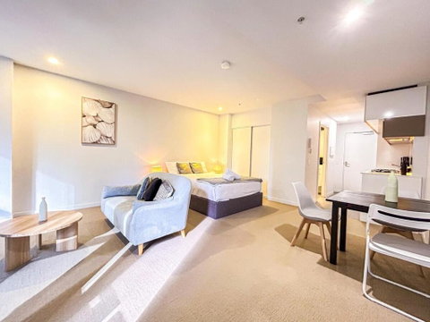 Abeckett St 1br1ba Studio Wifi Balcony - Hervey Bay Accommodation 3
