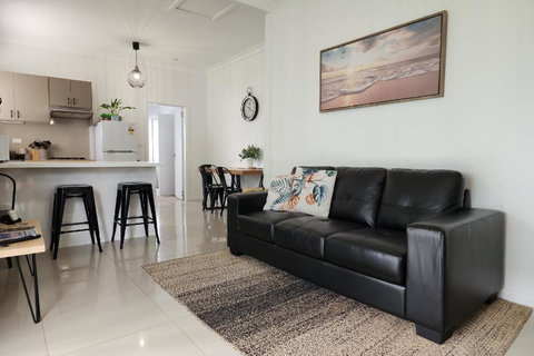Abode On Market In The Heart Of Woolgoolga - Tourism Hervey Bay 0