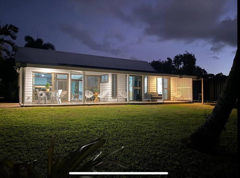 Absolute Beach Front - Hervey Bay Accommodation 1