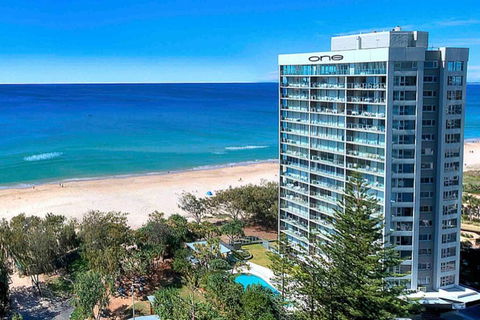 Absolute Beachfront Central Surfers Paradise - Tourism Hervey Bay 0