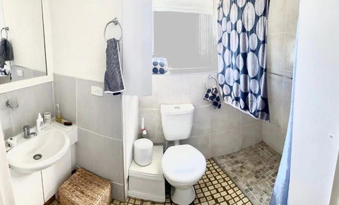 Absolute Beachfront Main Beach Gold Coast - Tourism Hervey Bay 1