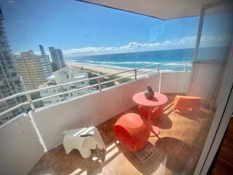 Absolute Beachfront Main Beach Gold Coast - Tourism Hervey Bay 2