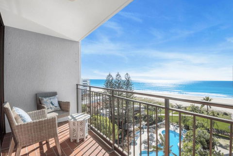 Absolute Beachfront Royal Palms - Tourism Hervey Bay 0