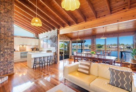 Acacia Shores - Waterfront - Tourism Hervey Bay 2