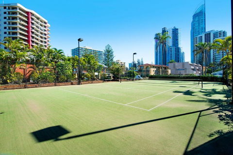 Acapulco Deluxe 2 Bedroom Apartment - CoastHM - Tourism Hervey Bay 3