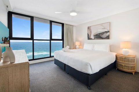 Acapulco Deluxe 2 Bedroom Apartment - CoastHM - Tourism Hervey Bay 4