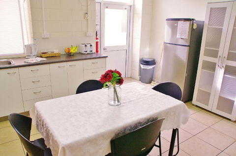 Accommodation @ Isa - Tourism Hervey Bay 4