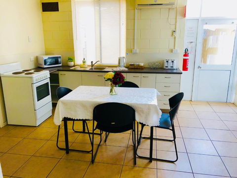 Accommodation @ Isa - Tourism Hervey Bay 2