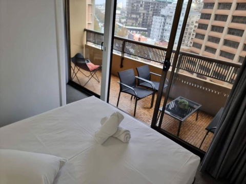 Accommodation Sydney City Centre 1 Bedroom Apartment With Balcony - Tourism Hervey Bay 4