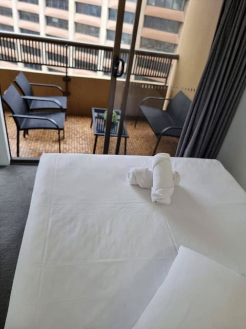 Accommodation Sydney City Centre 1 Bedroom Apartment With Balcony - Tourism Hervey Bay 3