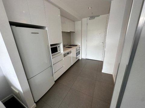 Adele Apartment Hotel East Melbourne - Hervey Bay Accommodation 4