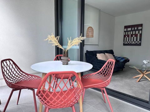 Adorable One Bedroom APT In Heart Of WWP - Tourism Hervey Bay 4