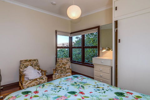 Aetos - Tourism Hervey Bay 2