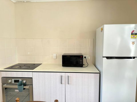 Affordable 3-Bedroom Grannyflat In Coopers Plains - Tourism Hervey Bay 3