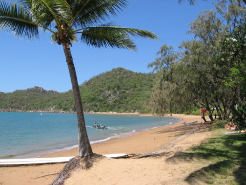 AFFORDABLE ISLAND ESCAPE! Queen Studio, Nelly Bay - Tourism Hervey Bay 4