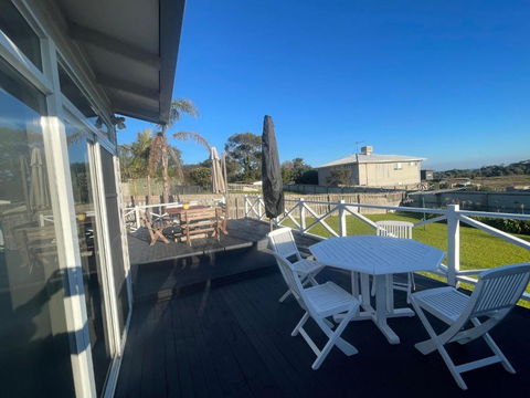 Ahoy Family Beach Escape - Tourism Hervey Bay 0
