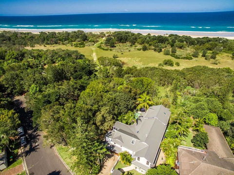 A Perfect Stay - Baby Blue - Tourism Hervey Bay 1