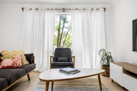 A Perfect Stay - Baby Blue - Tourism Hervey Bay 4