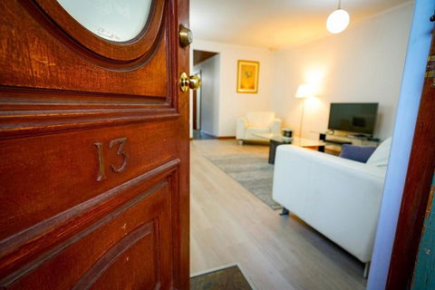 Adelaide Style Accommodation-Getaway In North Adelaide- Close To City - Tourism Hervey Bay 0