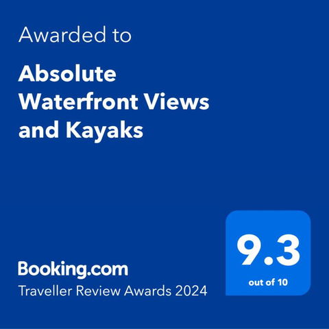 Absolute Waterfront Views And Kayaks - Tourism Hervey Bay 0