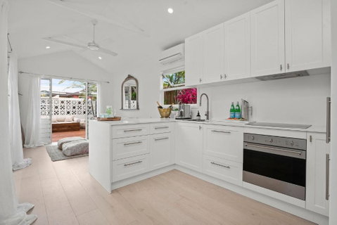 A Perfect Stay - The Boat House - Hervey Bay Accommodation 4