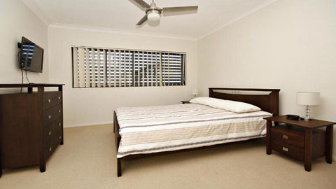 Amalfi Unit 11 Above All Else 50 King Street - Tourism Hervey Bay 1