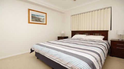 Amalfi Unit 11 Above All Else 50 King Street - Tourism Hervey Bay 2