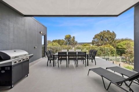 Aireys Sunset Beach House - Tourism Hervey Bay 1