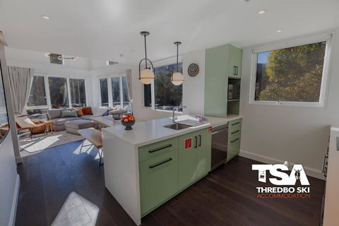 Akuna 3 - Tourism Hervey Bay 1