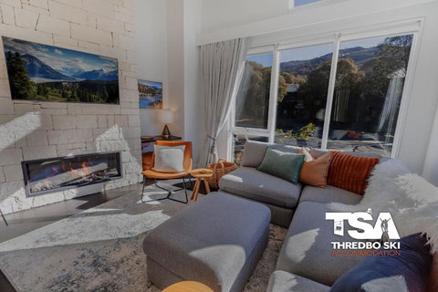 Akuna 3 - Tourism Hervey Bay 0