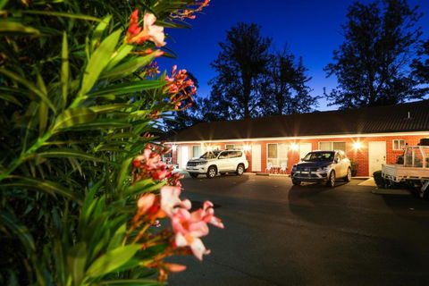 Akuna Motor Inn And Apartments - Tourism Hervey Bay 0