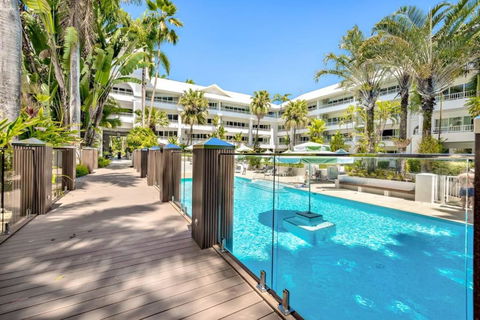 Alamanda At Palm Cove Directly On The Beach - Tourism Hervey Bay 0