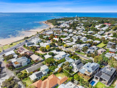 Albert - Hervey Bay Accommodation 2