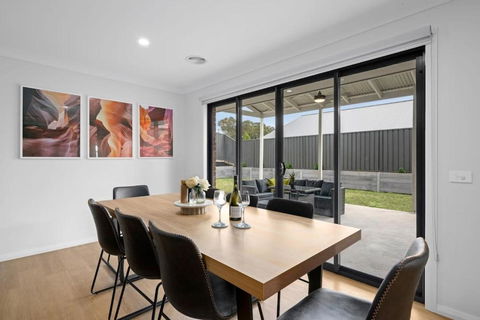 Albury Oasis - Tourism Hervey Bay 3