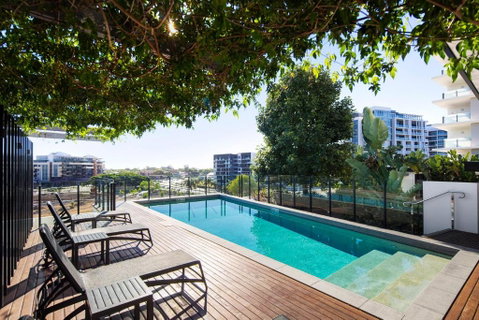 Alcyone Hotel Residences - Hervey Bay Accommodation 1