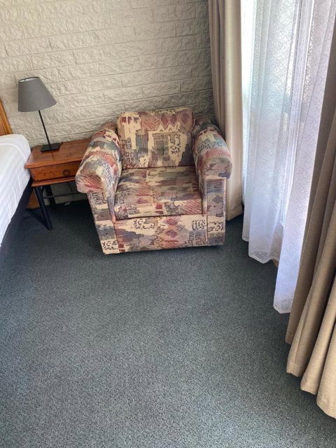 Alexander Motor Inn - Hervey Bay Accommodation 2