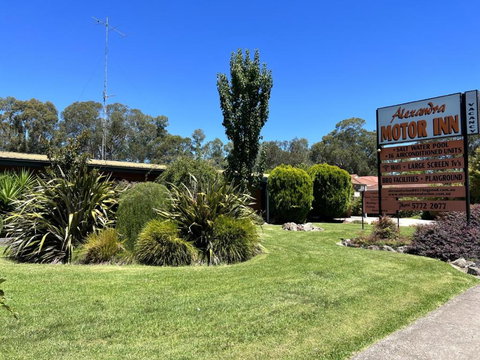 Alexandra Motor Inn - Tourism Hervey Bay 4