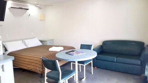 Alexandra Parklife Studio 5 - Tourism Hervey Bay 3