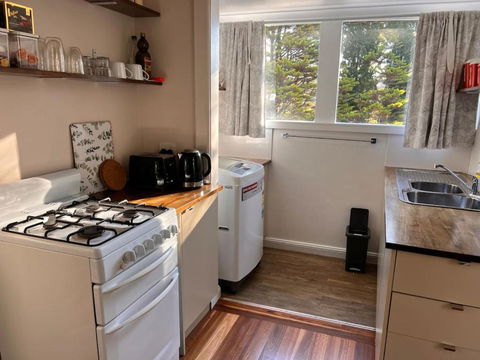 Alkira Cottage - Cozy, Comfortable, And Convenient - Tourism Hervey Bay 1