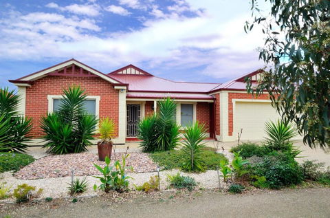 All Seasons Port Elliot Holiday House - Tourism Hervey Bay 0