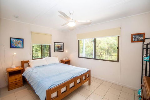 Allamanda Cottage - Close To Beach - Pet Friendly - Tourism Hervey Bay 3