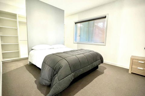 Allawah - 5 Bedroom Luxury Home With A Pool - Tourism Hervey Bay 2