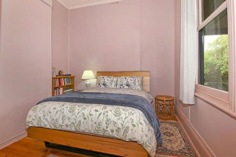 Allen Street - Tourism Hervey Bay 2